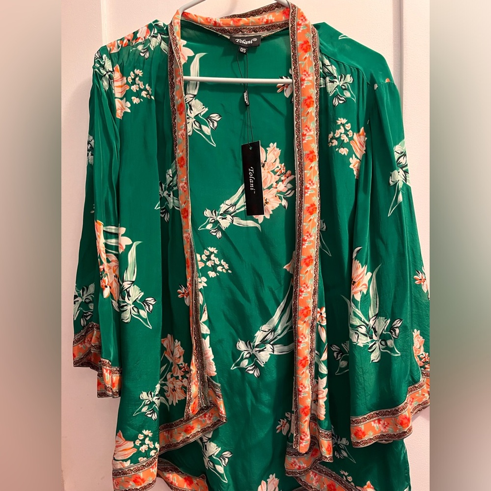 NWT Tolani silk kimono top. One size